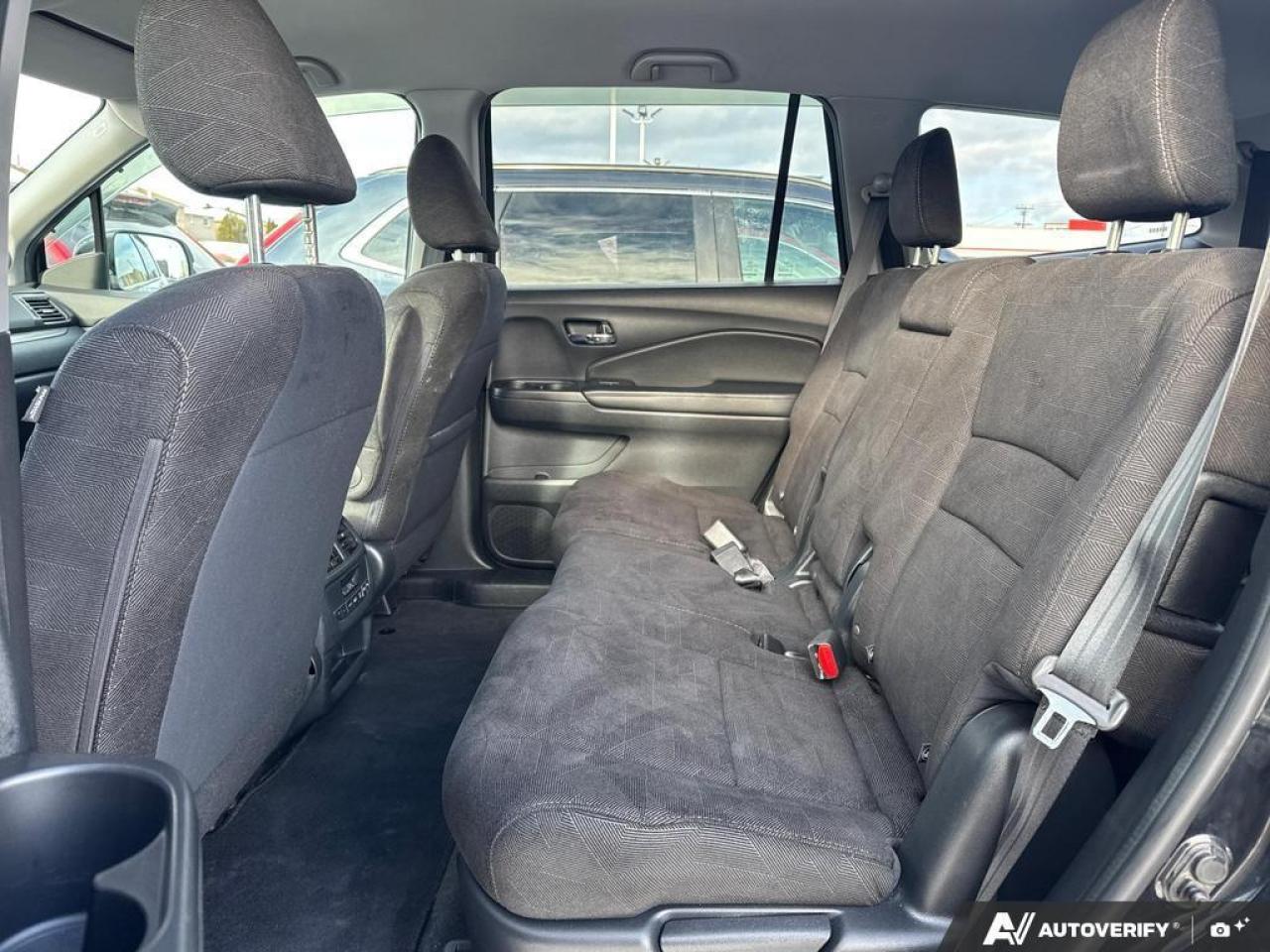 2020 Honda Pilot LX AWD   NO REPORTED ACCIDENTS   APPLE CARPLAY Photo