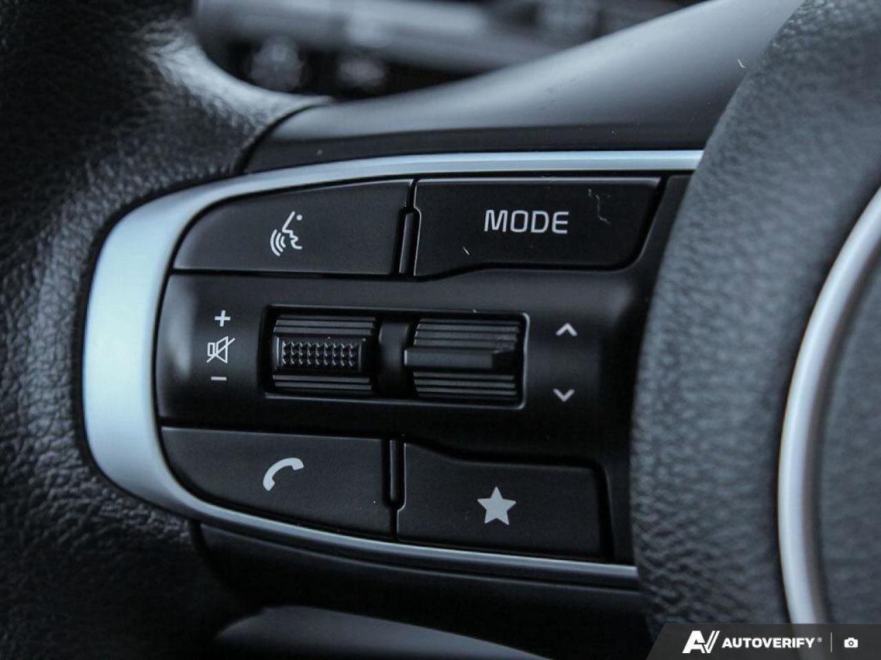 2025 Kia Sportage LX   AWD   Heated Seats   Apple CarPlay   Backup C Photo