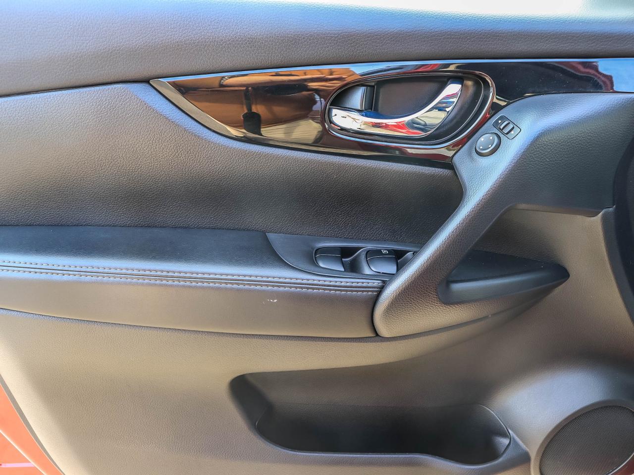 2021 Nissan Qashqai FWD SV CVT Photo