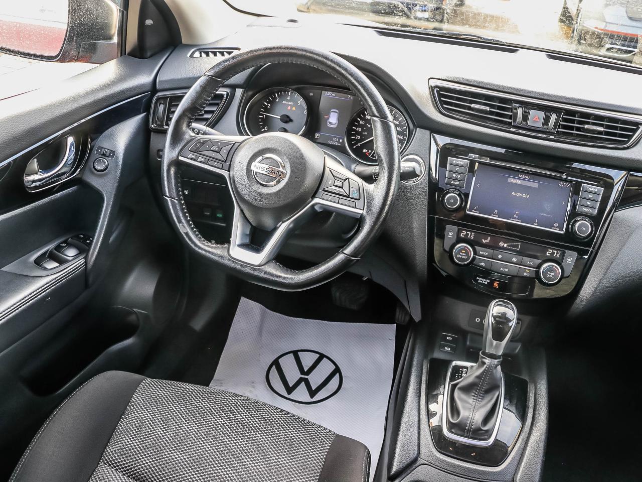 2021 Nissan Qashqai FWD SV CVT Photo