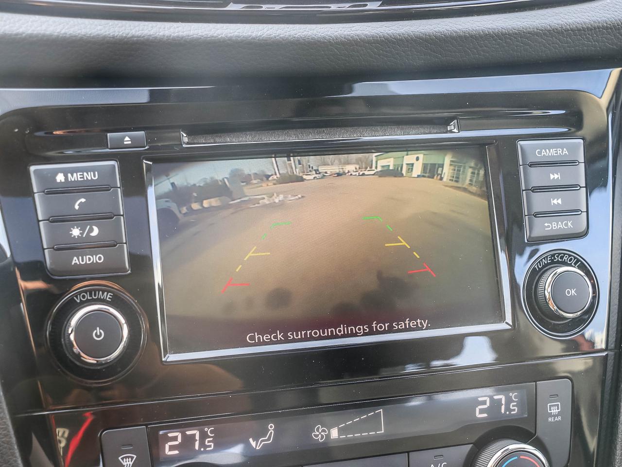 2021 Nissan Qashqai FWD SV CVT Photo