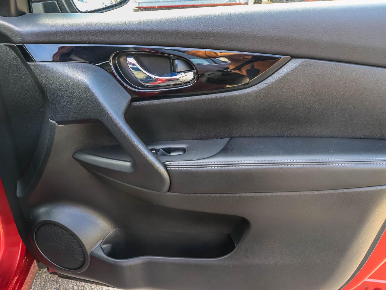 2021 Nissan Qashqai FWD SV CVT Photo