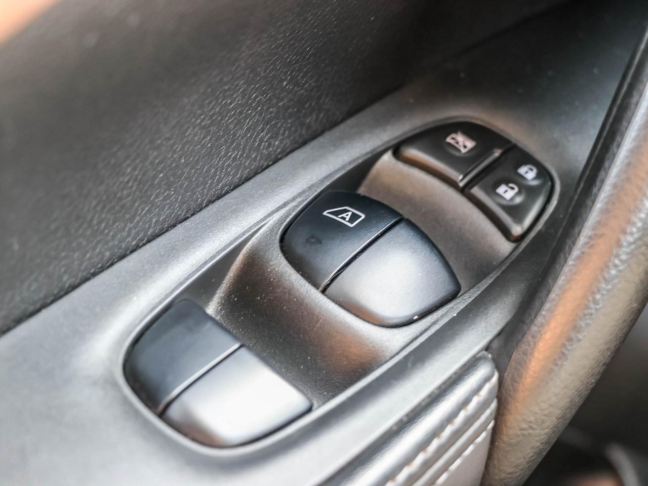 2021 Nissan Qashqai FWD SV CVT Photo