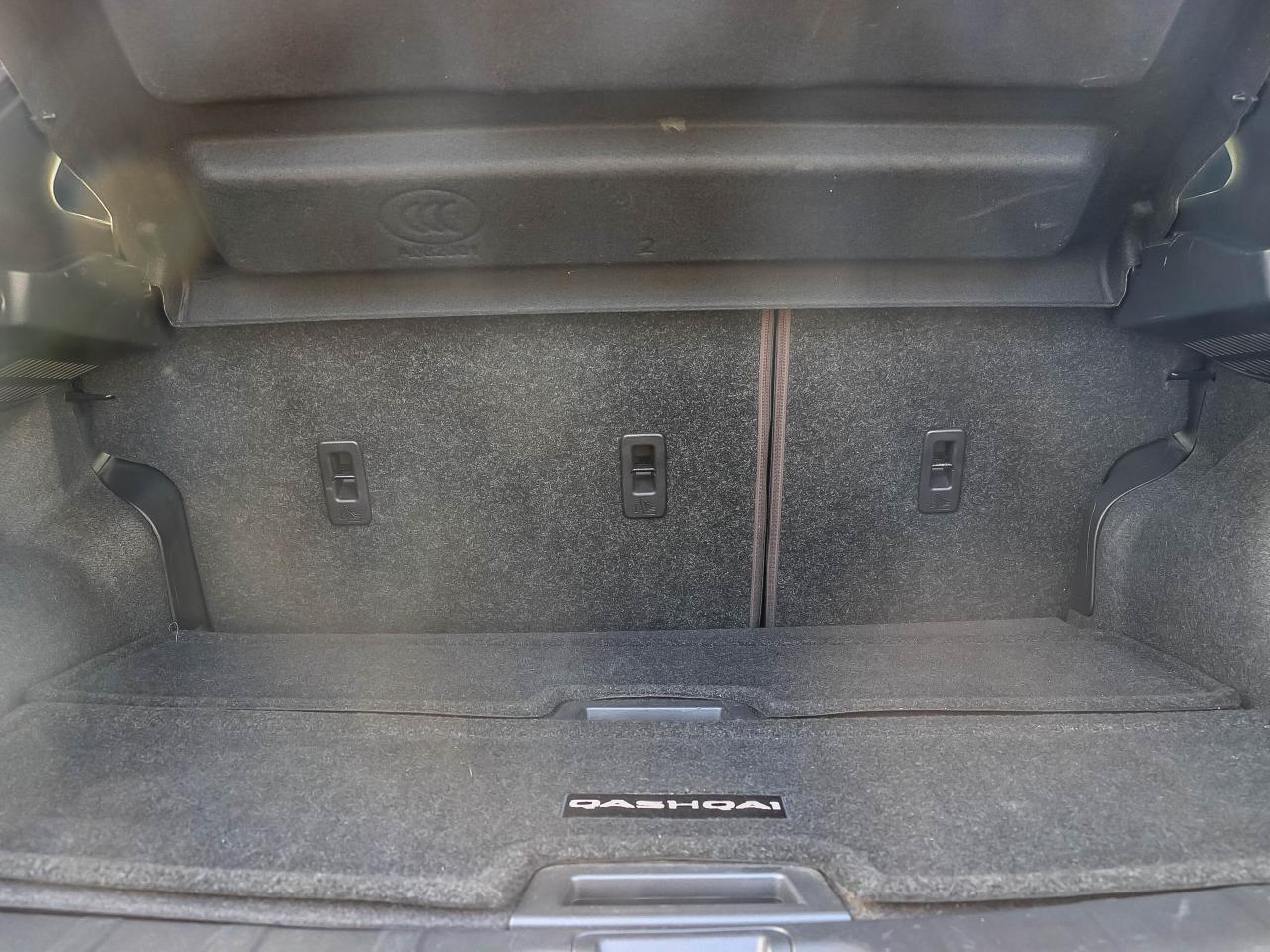 2021 Nissan Qashqai FWD SV CVT Photo