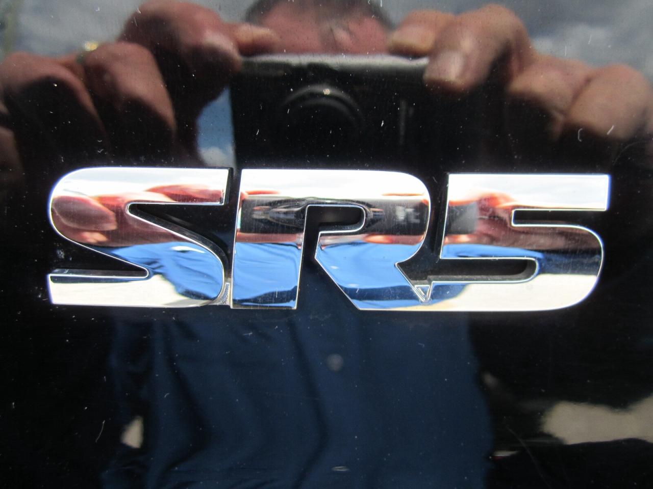 2015 Toyota Tundra SR5 4X4 TRD OFF ROAD ONE OWNER NO ACCIDENTS Photo