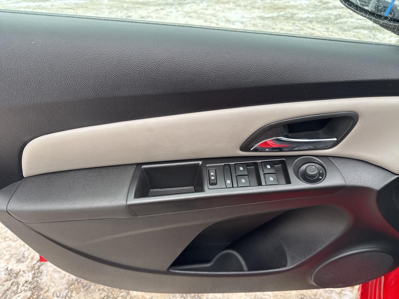 2015 Chevrolet Cruze 2LS Photo