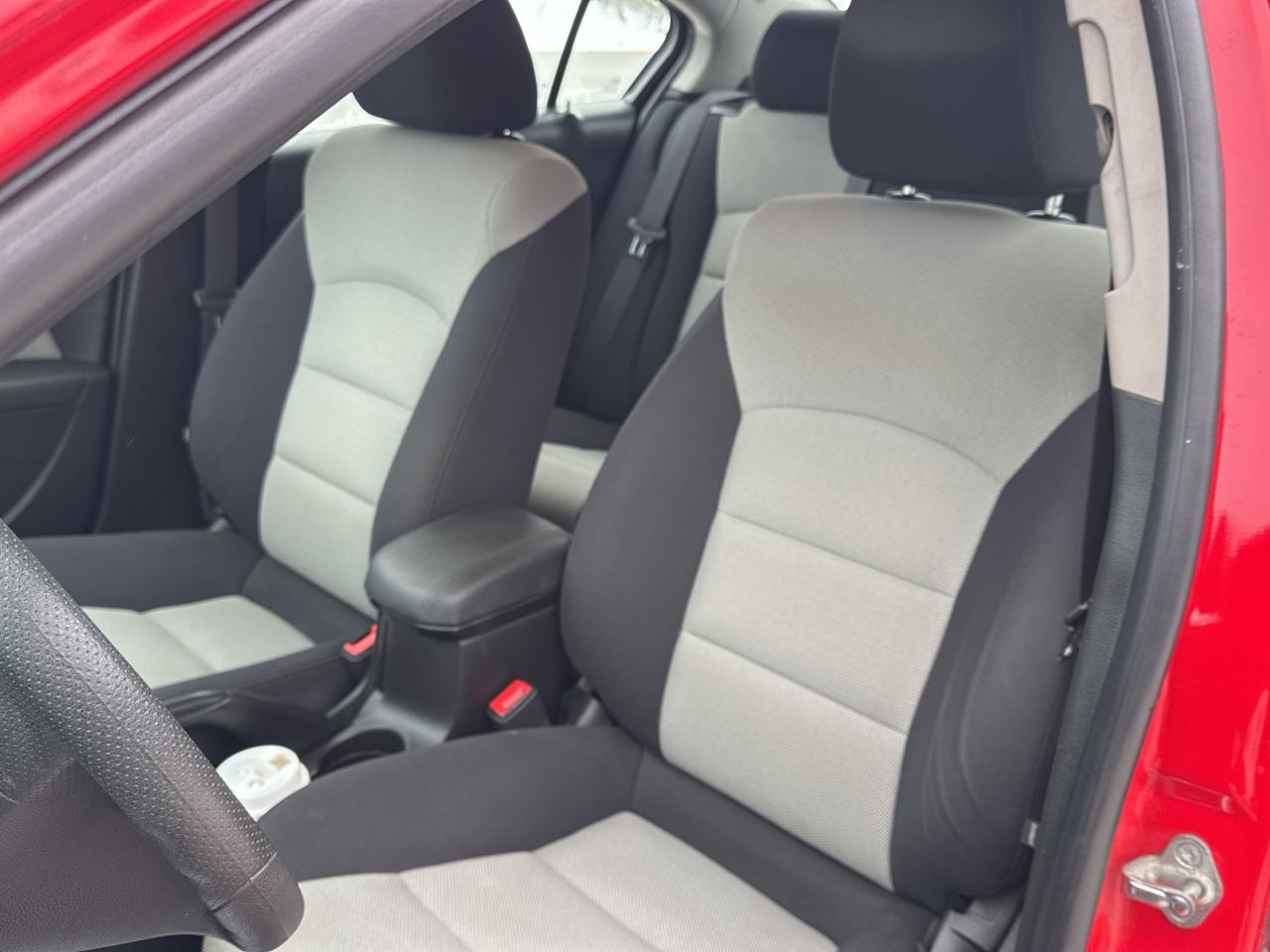 2015 Chevrolet Cruze 2LS Photo