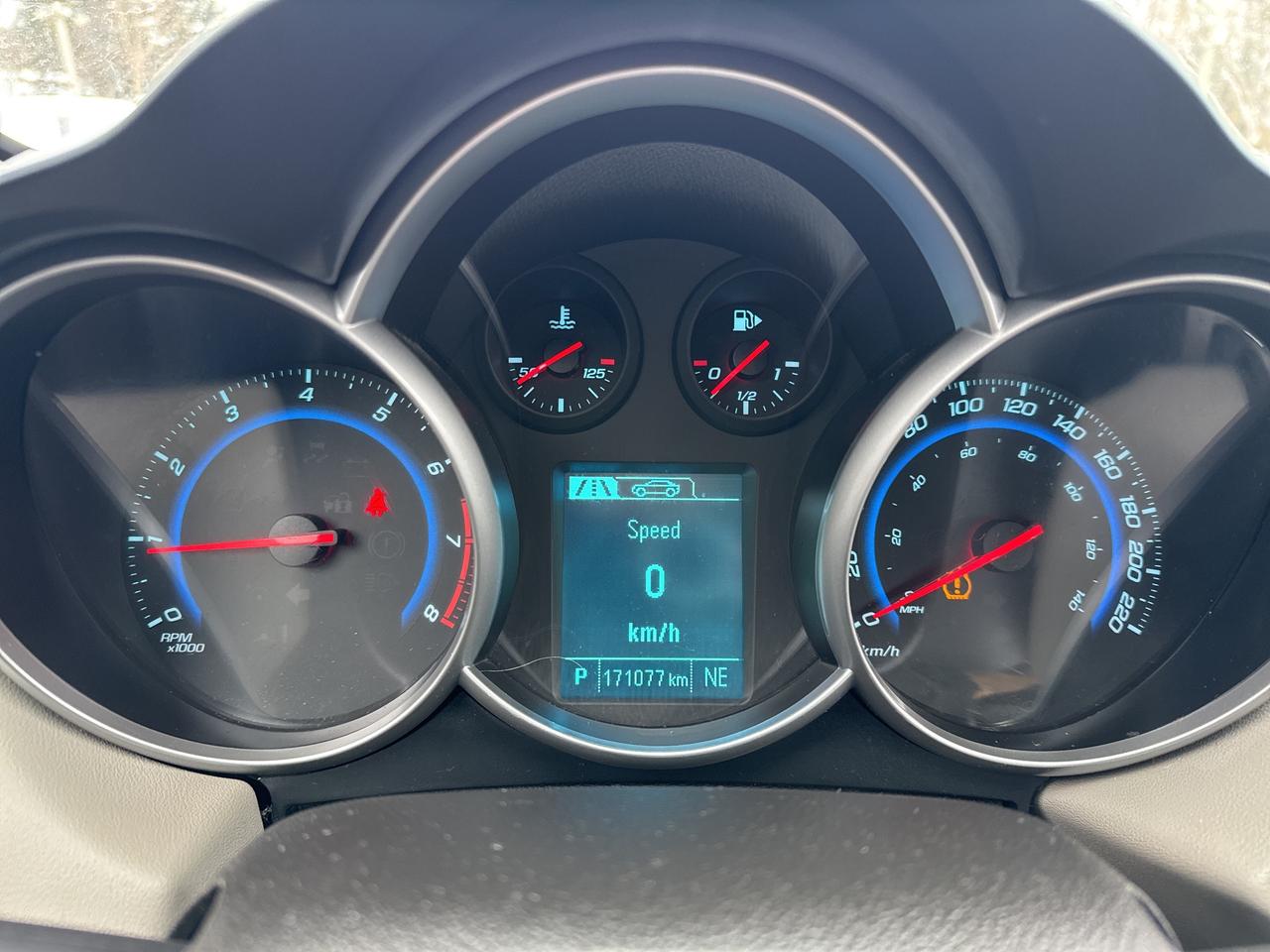 2015 Chevrolet Cruze 2LS Photo