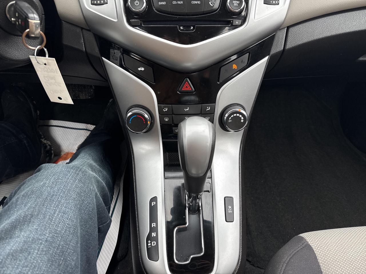 2015 Chevrolet Cruze 2LS Photo