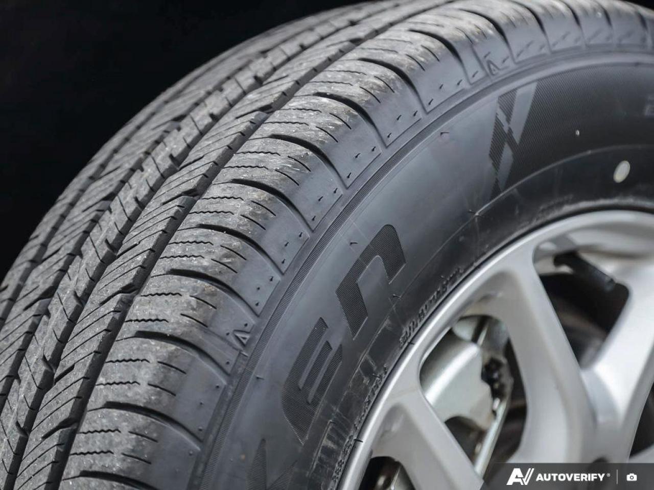 2024 Chrysler Pacifica Touring-L   Adaptive Cruise Control   Apple CarPla Photo