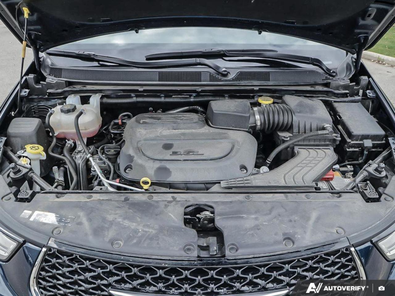 2024 Chrysler Pacifica Touring-L   Adaptive Cruise Control   Apple CarPla Photo