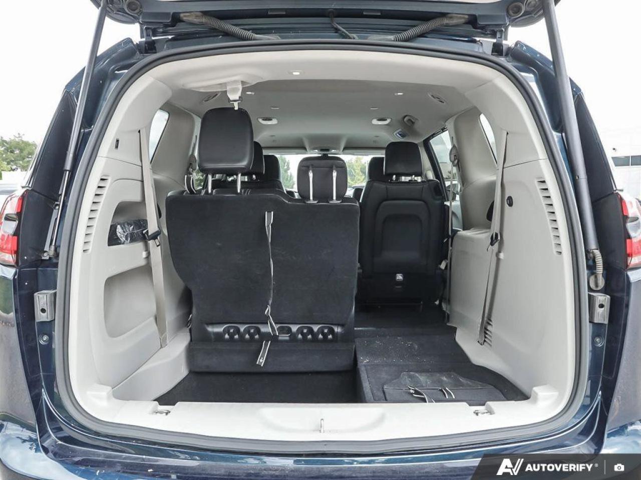 2024 Chrysler Pacifica Touring-L   Adaptive Cruise Control   Apple CarPla Photo