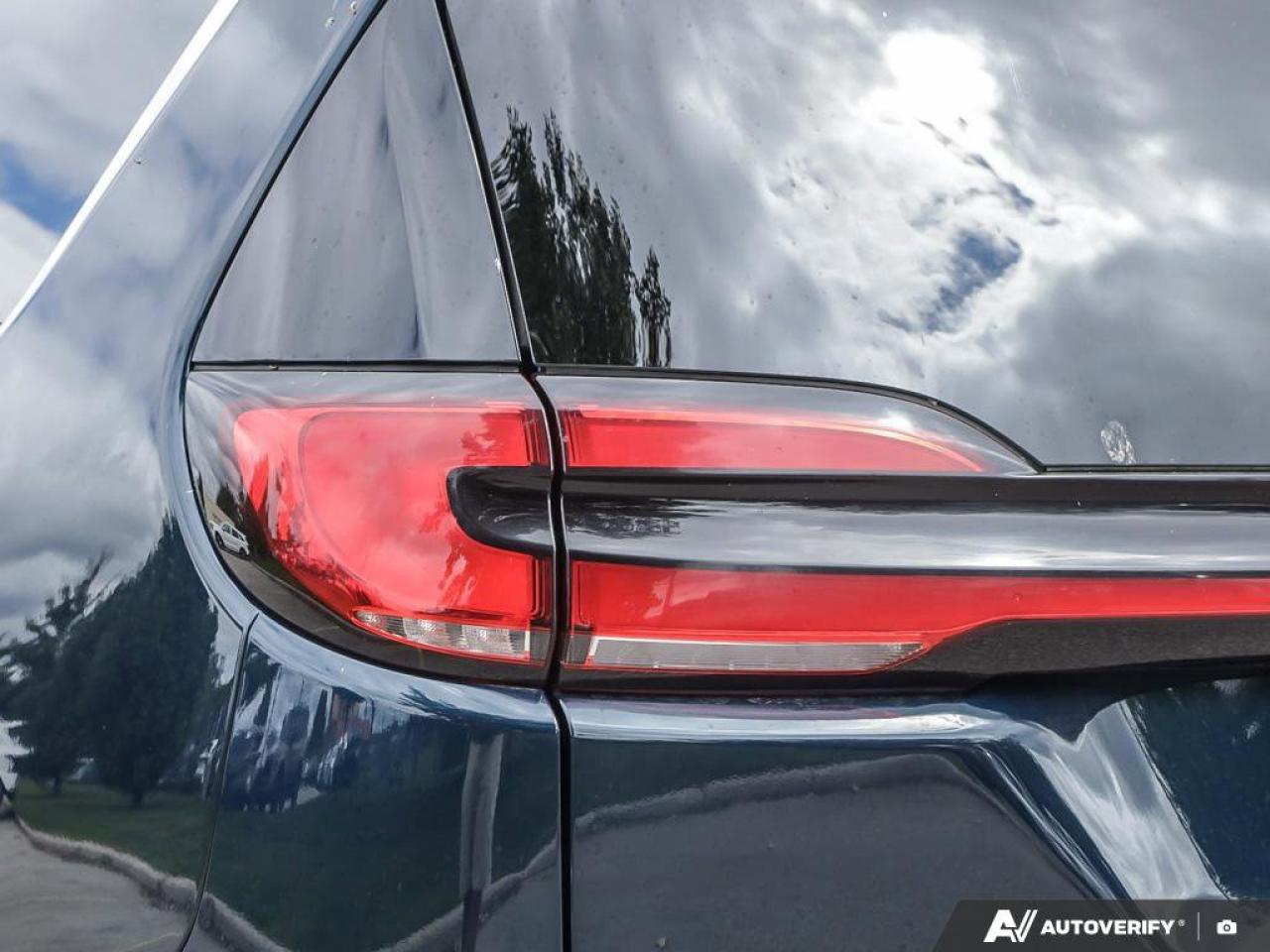 2024 Chrysler Pacifica Touring-L   Adaptive Cruise Control   Apple CarPla Photo