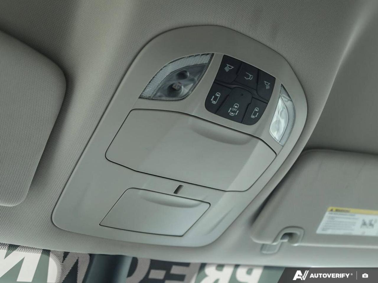 2024 Chrysler Pacifica Touring-L   Adaptive Cruise Control   Apple CarPla Photo