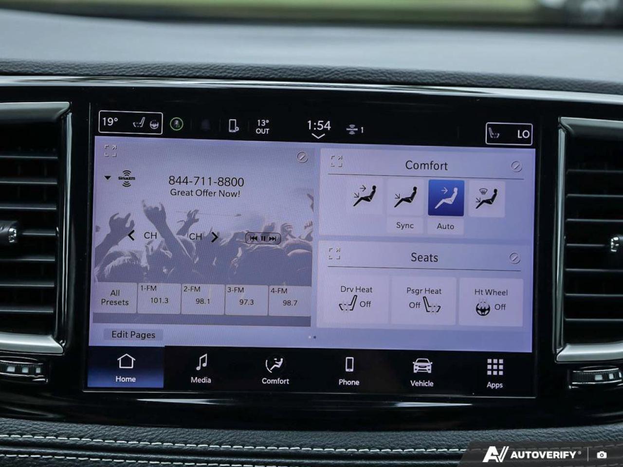 2024 Chrysler Pacifica Touring-L   Adaptive Cruise Control   Apple CarPla Photo