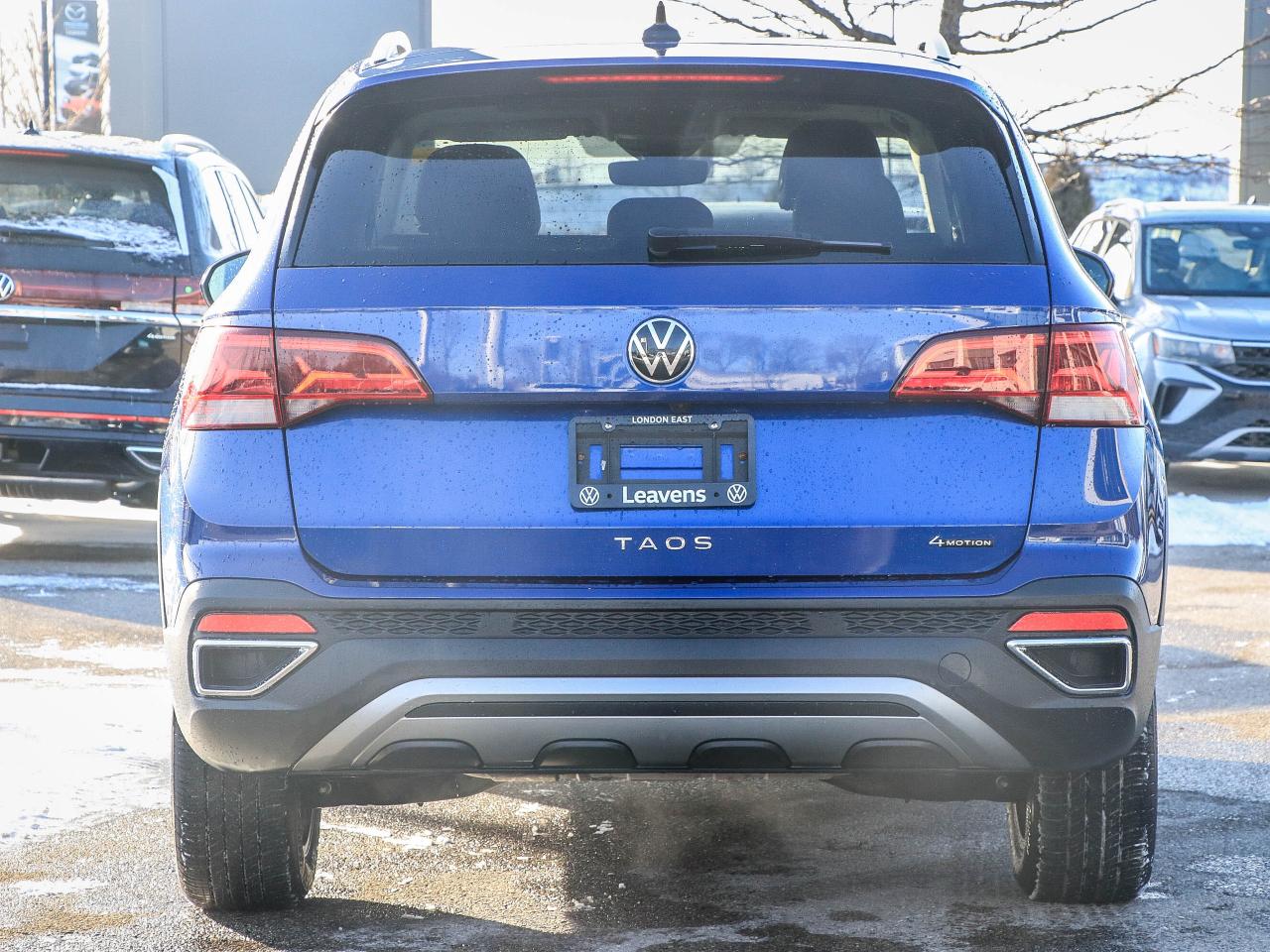 2023 Volkswagen Taos Comfortline 4Motion Photo4