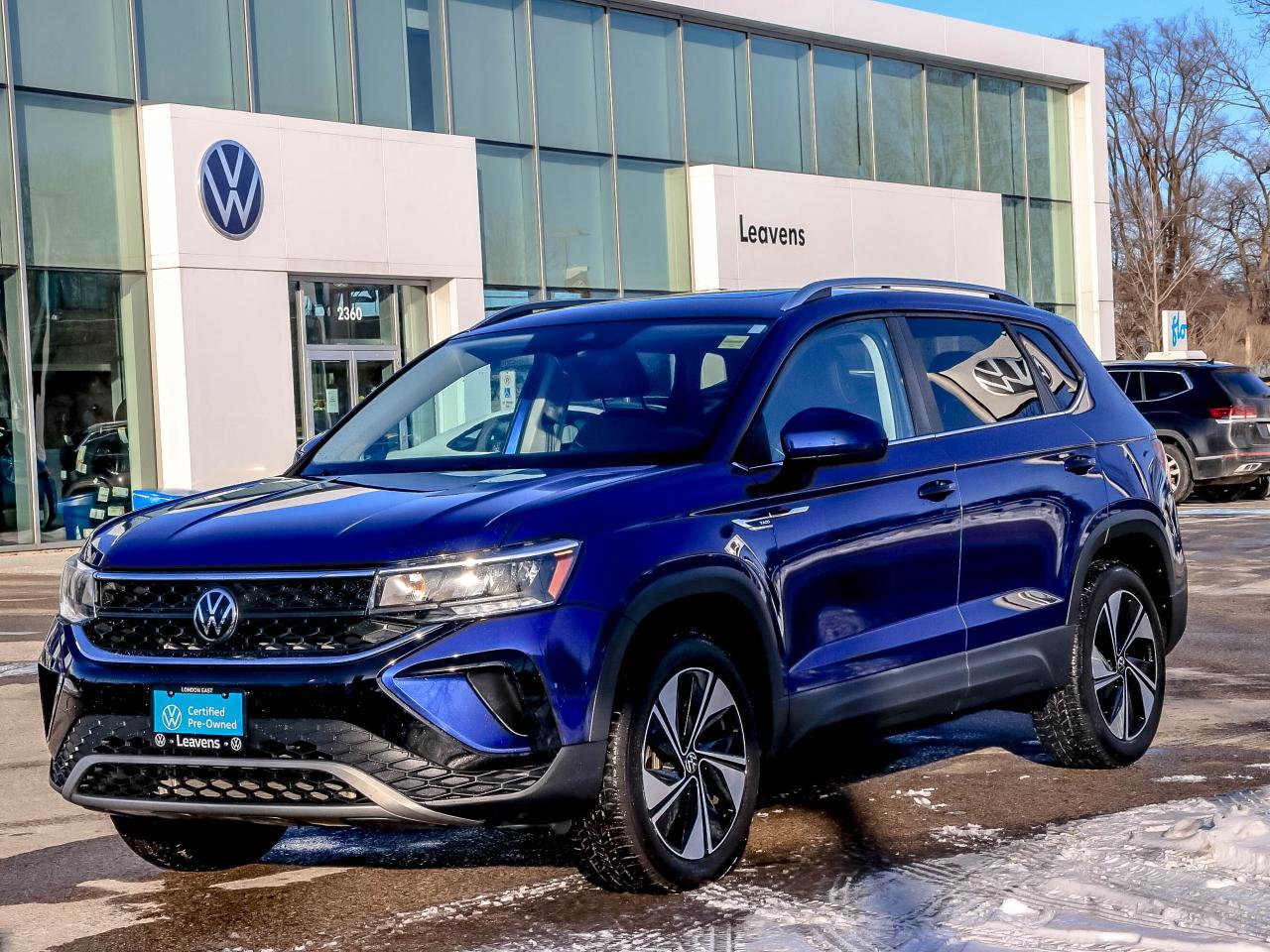 2023 Volkswagen Taos Comfortline 4Motion Photo0