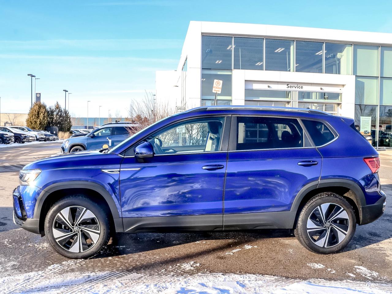 2023 Volkswagen Taos Comfortline 4Motion Photo