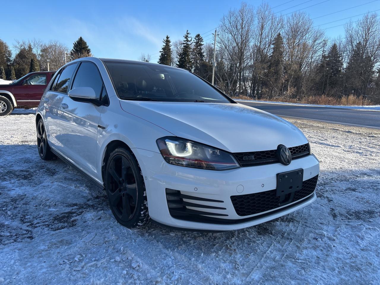 2016 Volkswagen Golf GTI Autobahn, Nav, LDS, Bluetooth, Back Up Cam Photo2