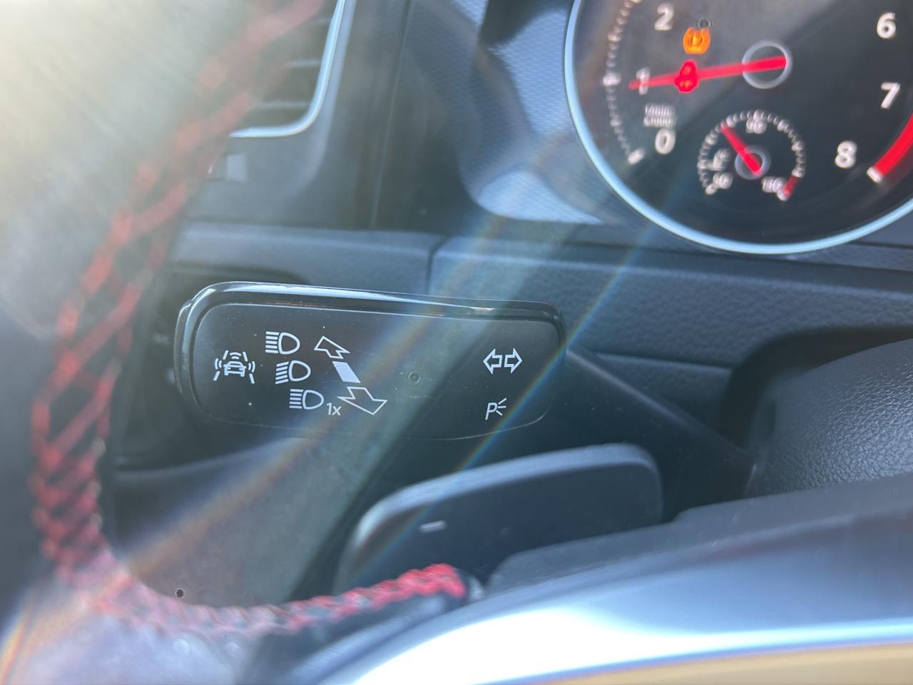 2016 Volkswagen Golf GTI Autobahn, Nav, LDS, Bluetooth, Back Up Cam Photo