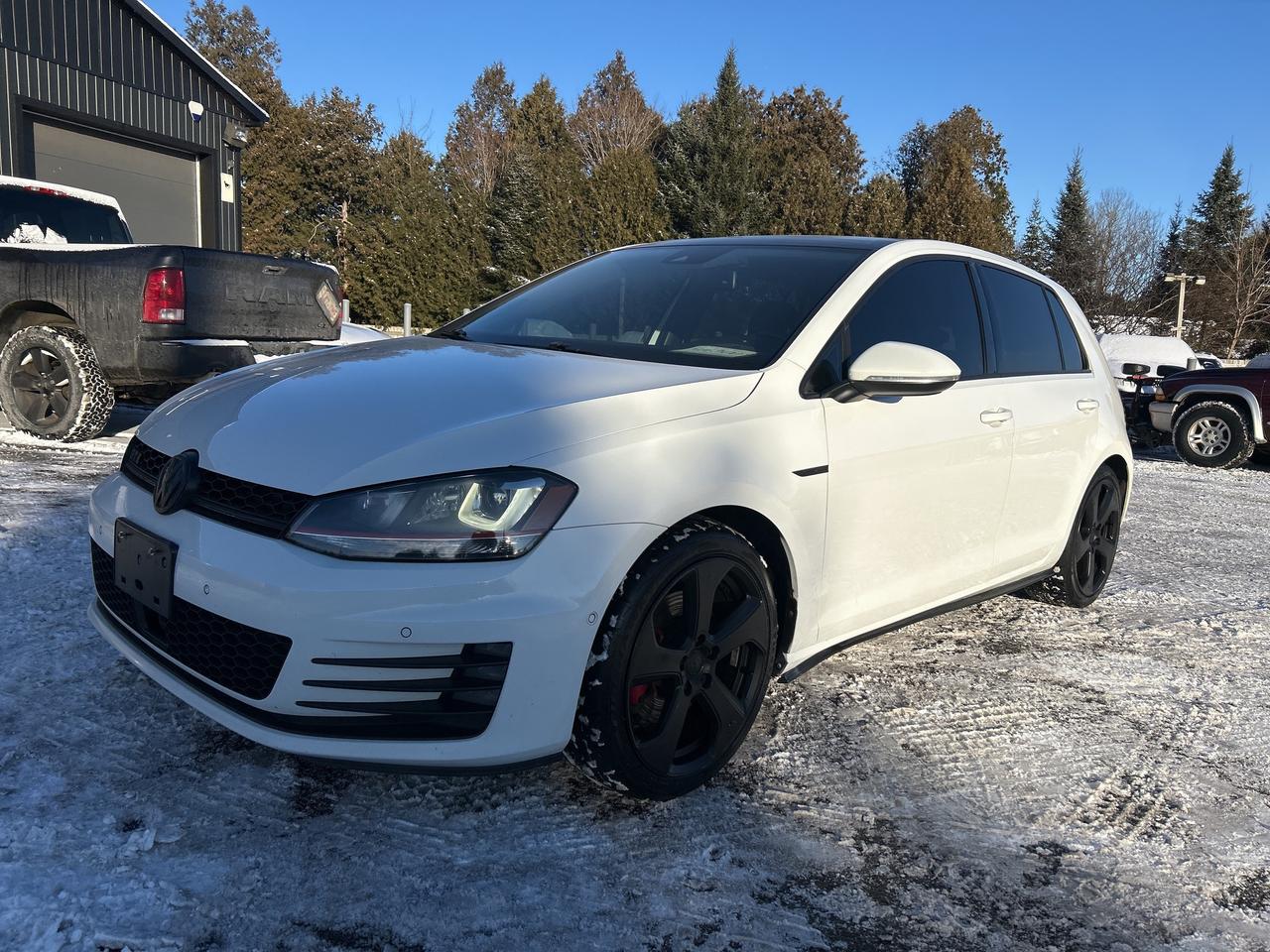 2016 Volkswagen Golf GTI Autobahn, Nav, LDS, Bluetooth, Back Up Cam Photo0