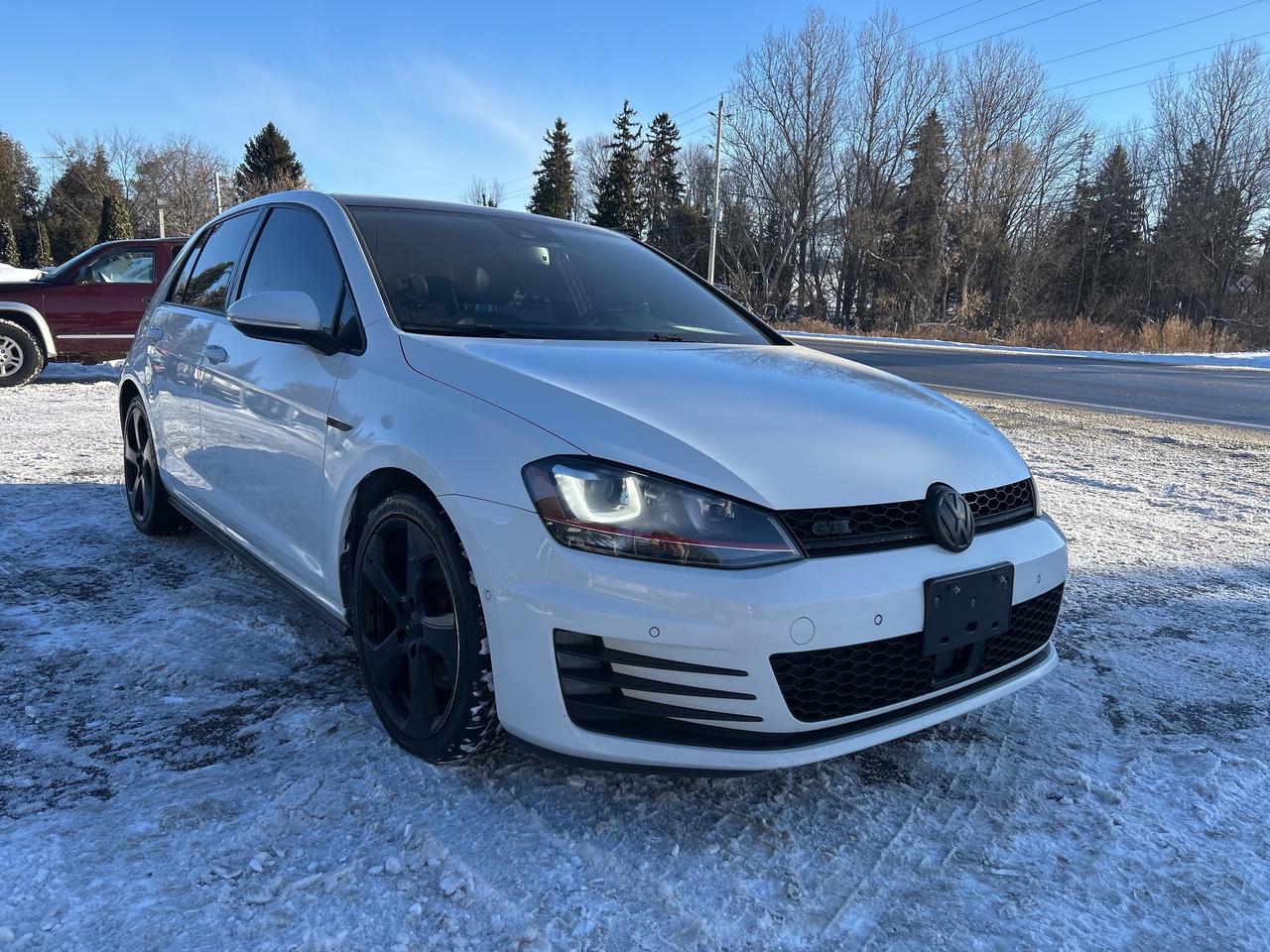 2016 Volkswagen Golf GTI Autobahn, Nav, LDS, Bluetooth, Back Up Cam Photo2