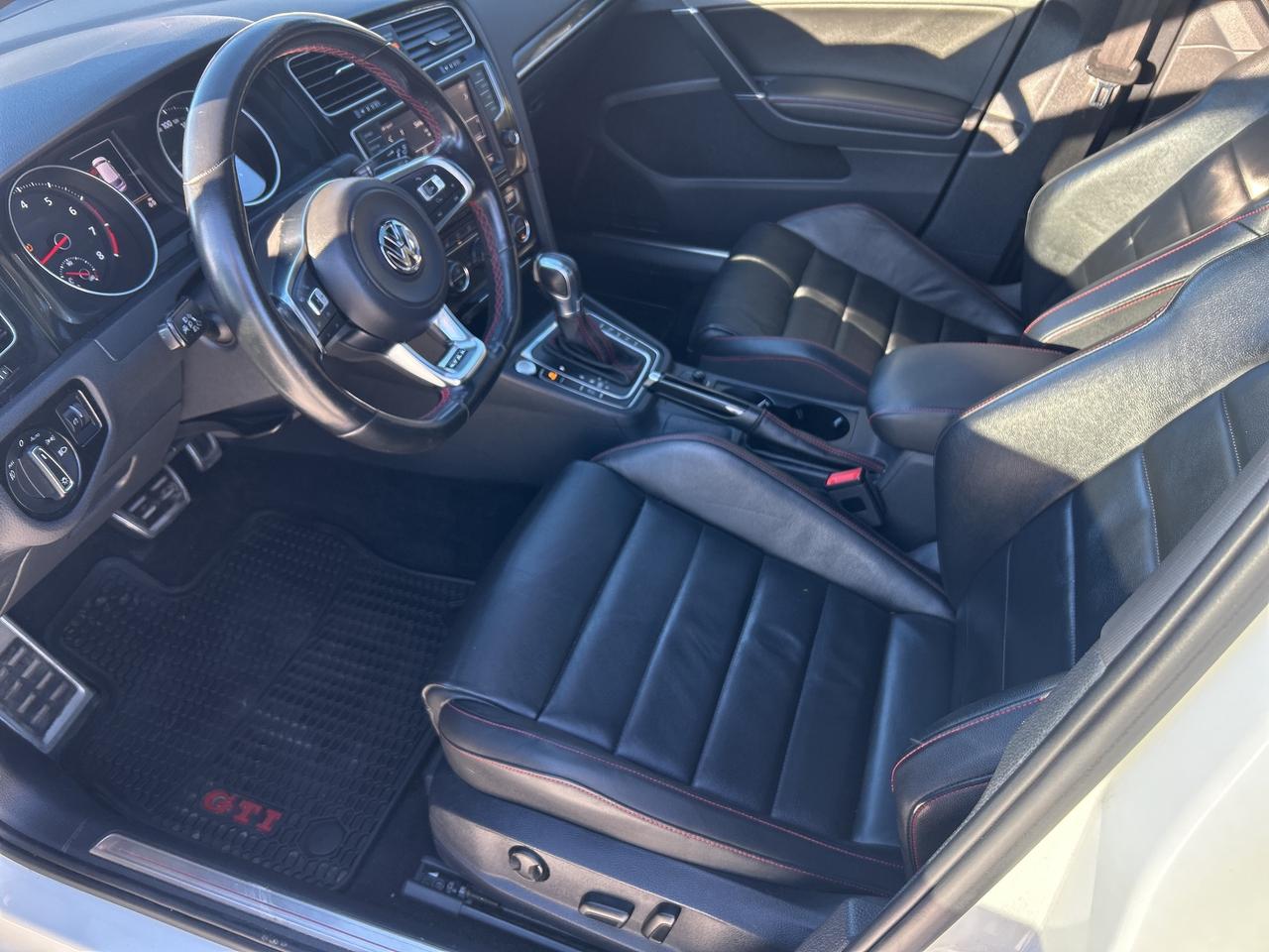 2016 Volkswagen Golf GTI Autobahn, Nav, LDS, Bluetooth, Back Up Cam Photo