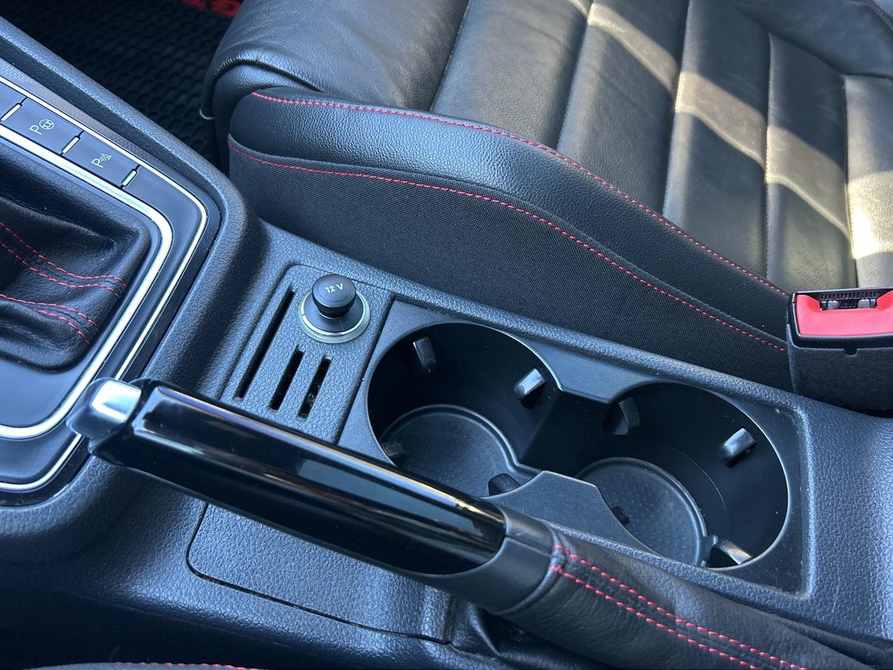 2016 Volkswagen Golf GTI Autobahn, Nav, LDS, Bluetooth, Back Up Cam Photo