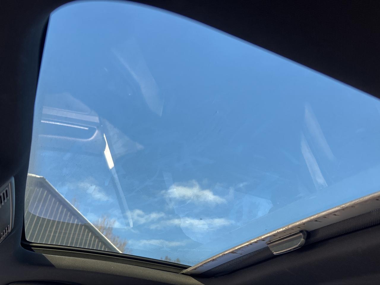 2016 Volkswagen Golf GTI Autobahn, Nav, LDS, Bluetooth, Back Up Cam Photo