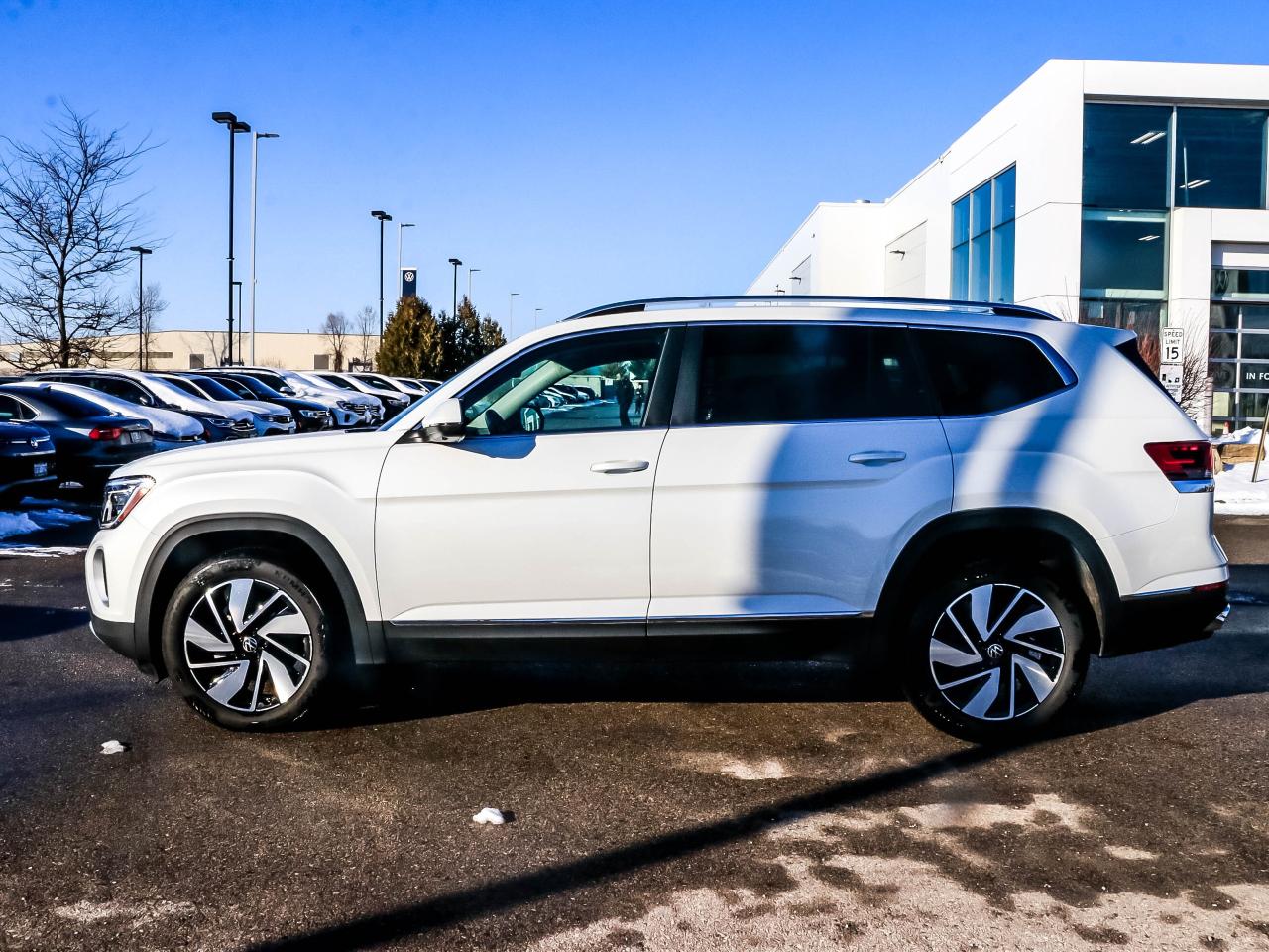 2025 Volkswagen Atlas Highline 2.0 TSI 4MOTION Photo