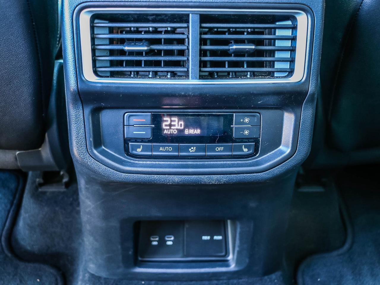 2025 Volkswagen Atlas Highline 2.0 TSI 4MOTION Photo