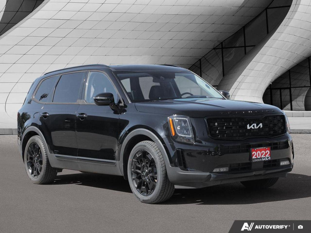2022 Kia Telluride SX   AWD   Apple CarPlay   Heated & Cooled Seats Photo