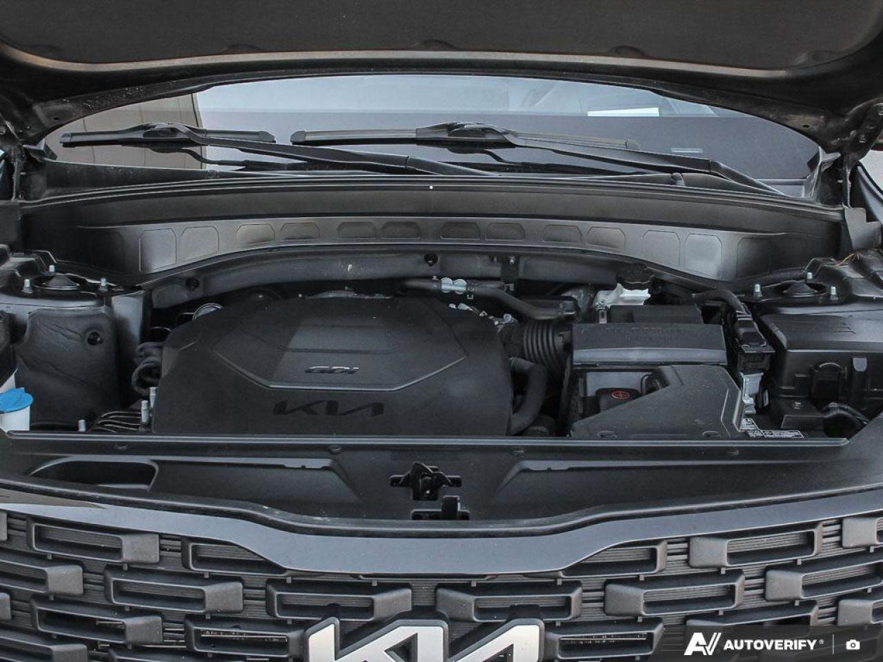 2022 Kia Telluride SX   AWD   Apple CarPlay   Heated & Cooled Seats Photo