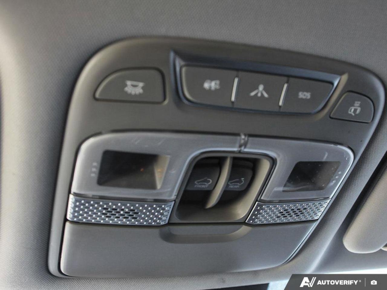 2022 Kia Telluride SX   AWD   Apple CarPlay   Heated & Cooled Seats Photo