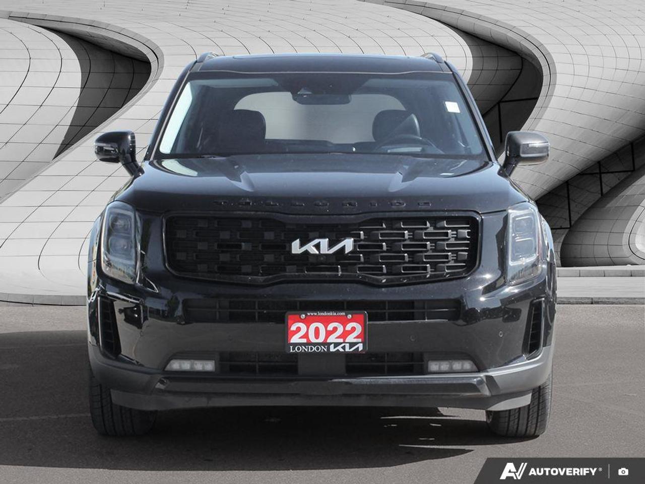 2022 Kia Telluride SX   AWD   Apple CarPlay   Heated & Cooled Seats Photo