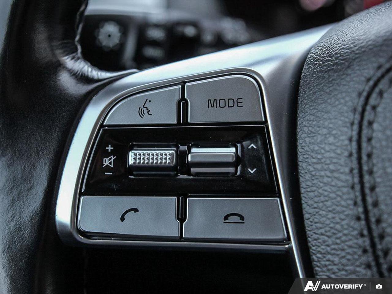 2022 Kia Telluride SX   AWD   Apple CarPlay   Heated & Cooled Seats Photo