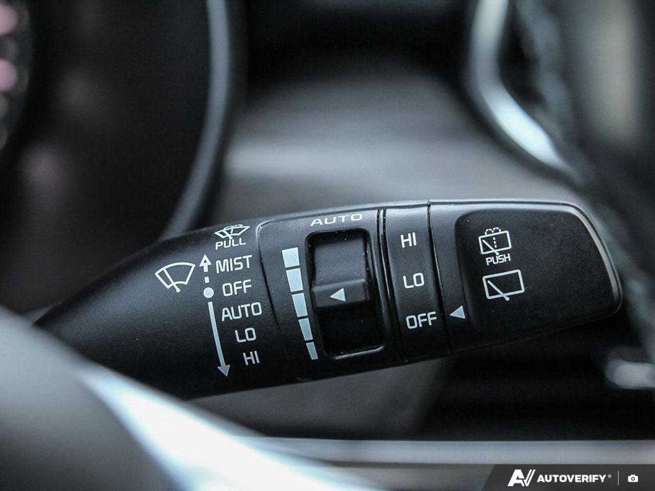 2022 Kia Telluride SX   AWD   Apple CarPlay   Heated & Cooled Seats Photo