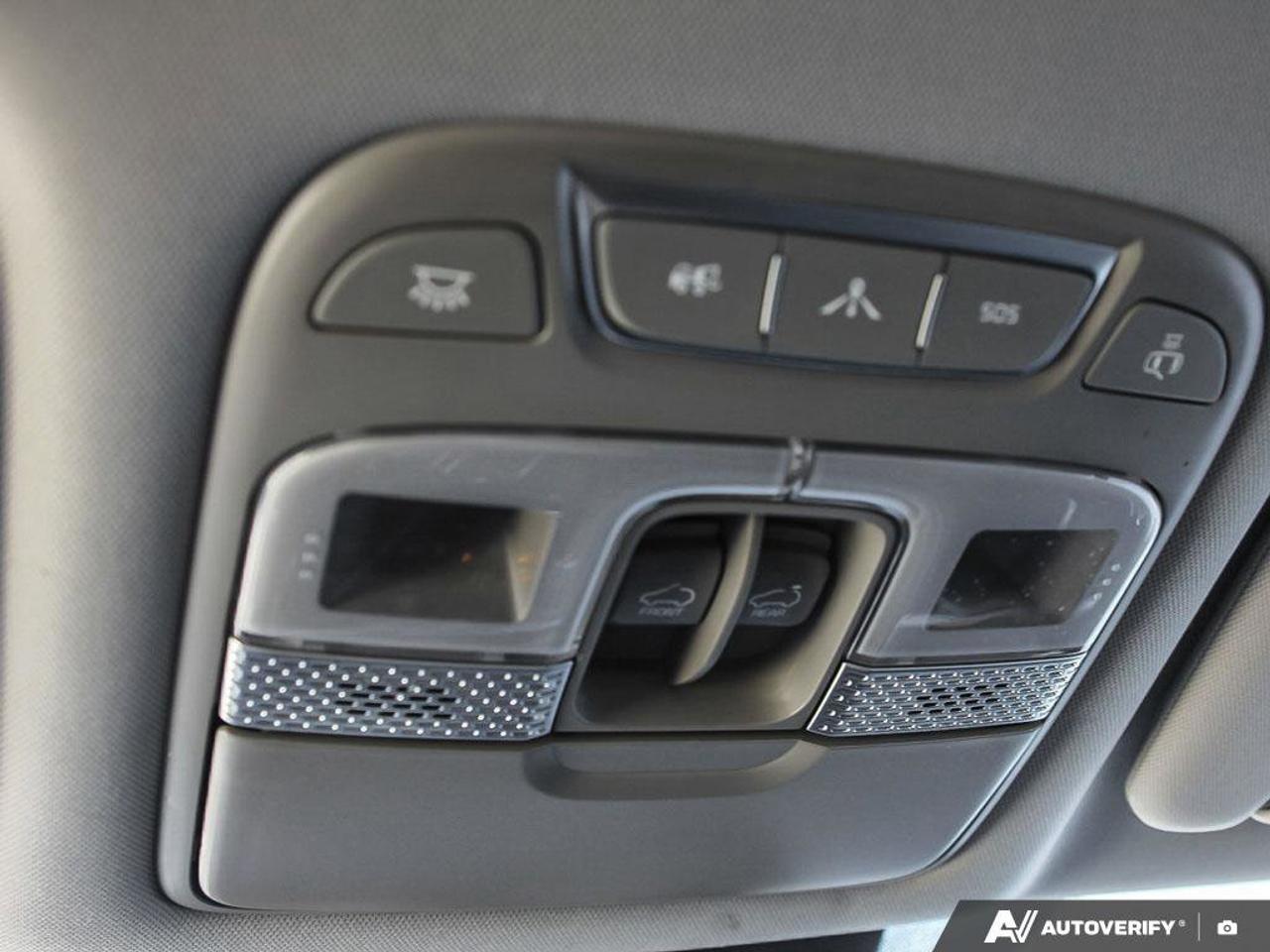 2022 Kia Telluride SX   AWD   Apple CarPlay   Heated & Cooled Seats Photo