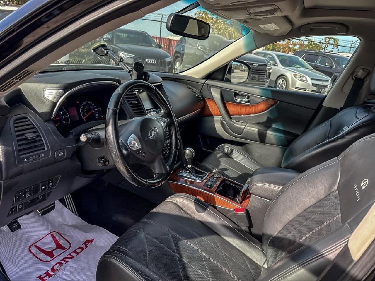 2011 Infiniti FX35 Base Photo