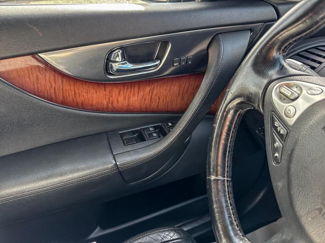 2011 Infiniti FX35 Base Photo