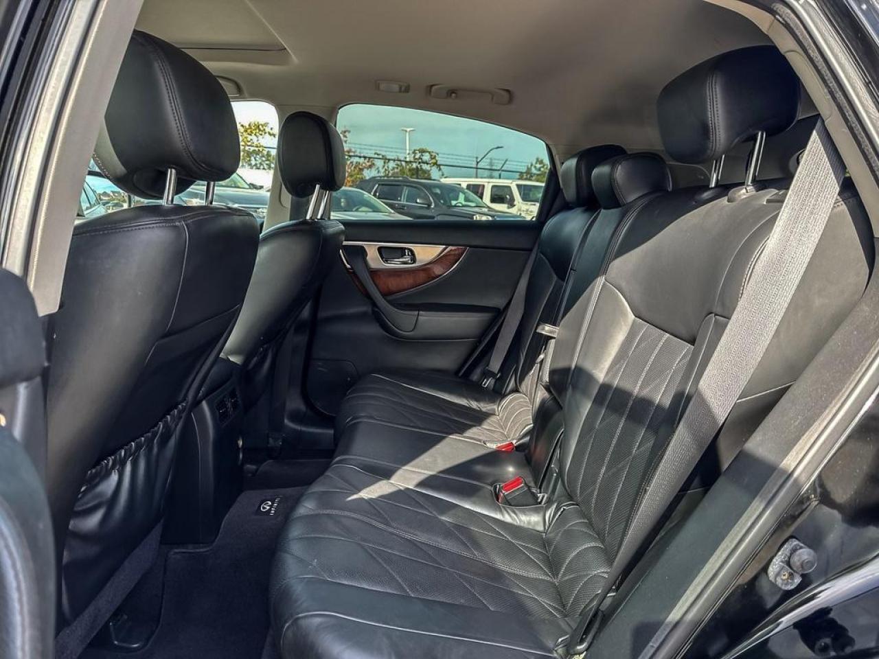 2011 Infiniti FX35 Base Photo