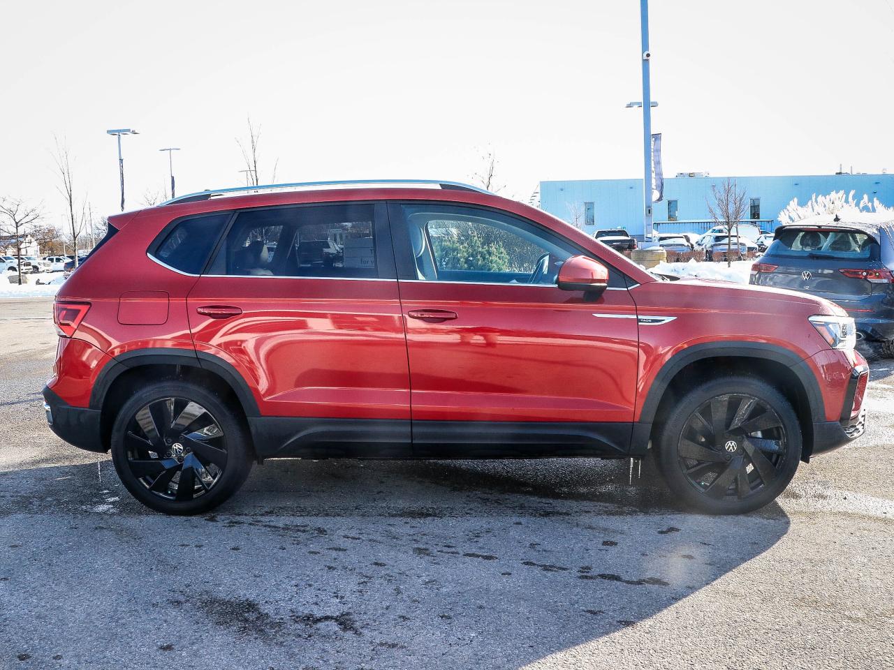 2024 Volkswagen Taos Comfortline 4Motion Photo