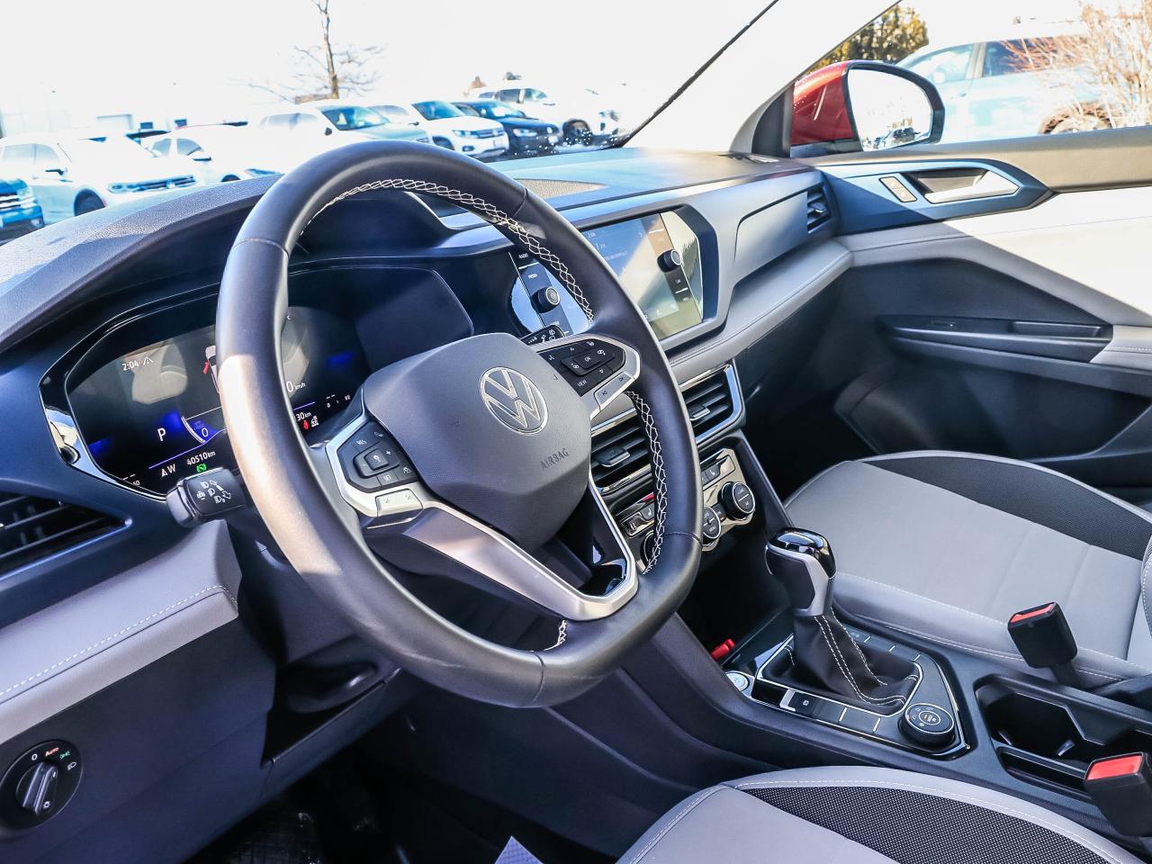 2024 Volkswagen Taos Comfortline 4Motion Photo