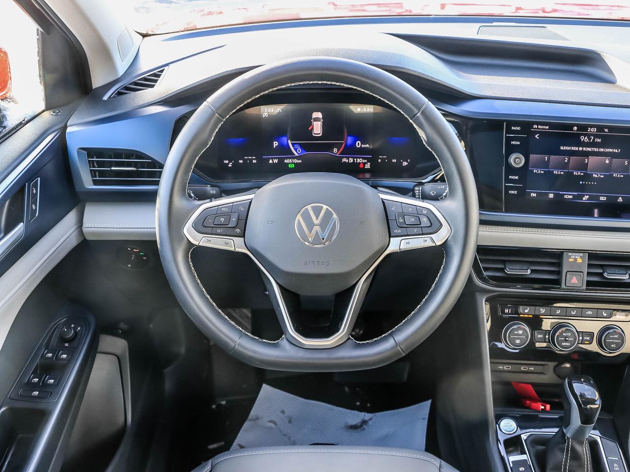 2024 Volkswagen Taos Comfortline 4Motion Photo