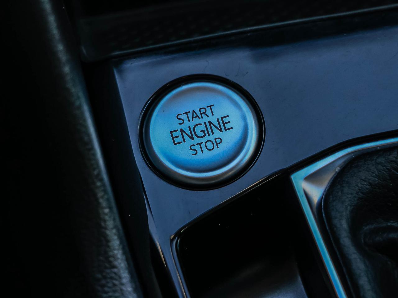 2024 Volkswagen Taos Comfortline 4Motion Photo