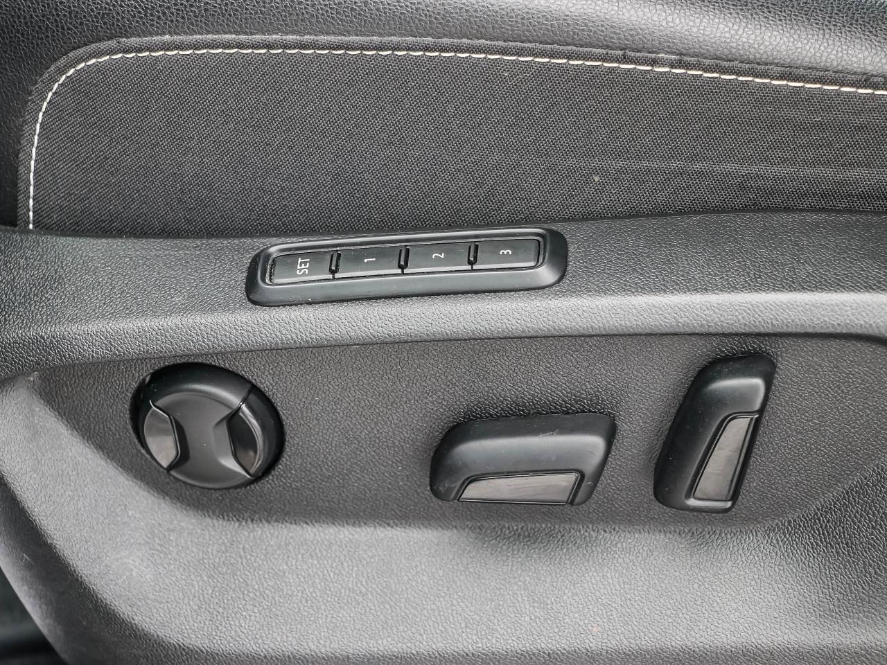 2023 Volkswagen Atlas Cross Sport Execline 3.6 FSI 4MOTION Photo