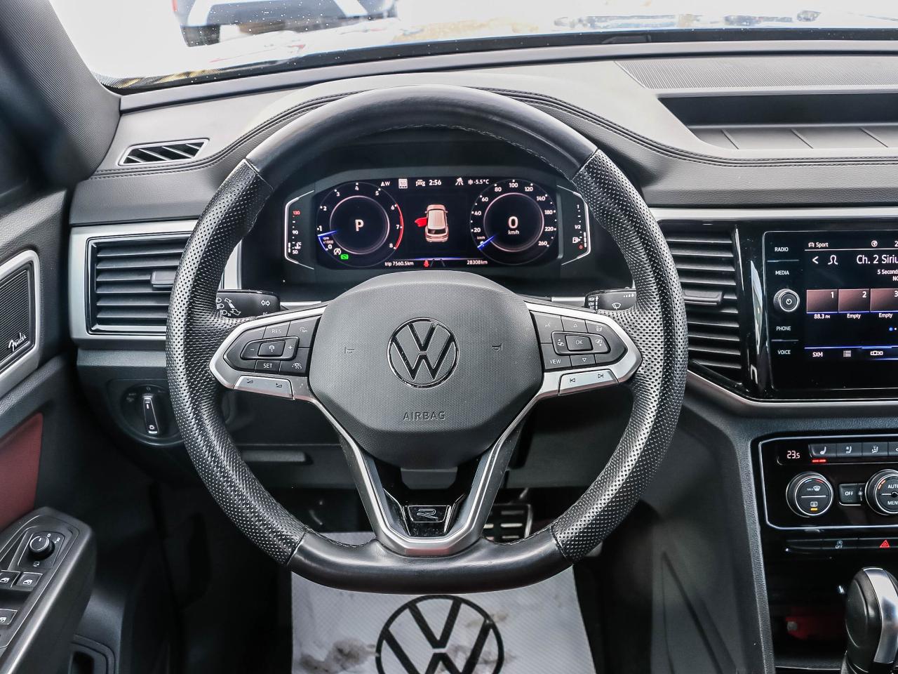 2023 Volkswagen Atlas Cross Sport Execline 3.6 FSI 4MOTION Photo