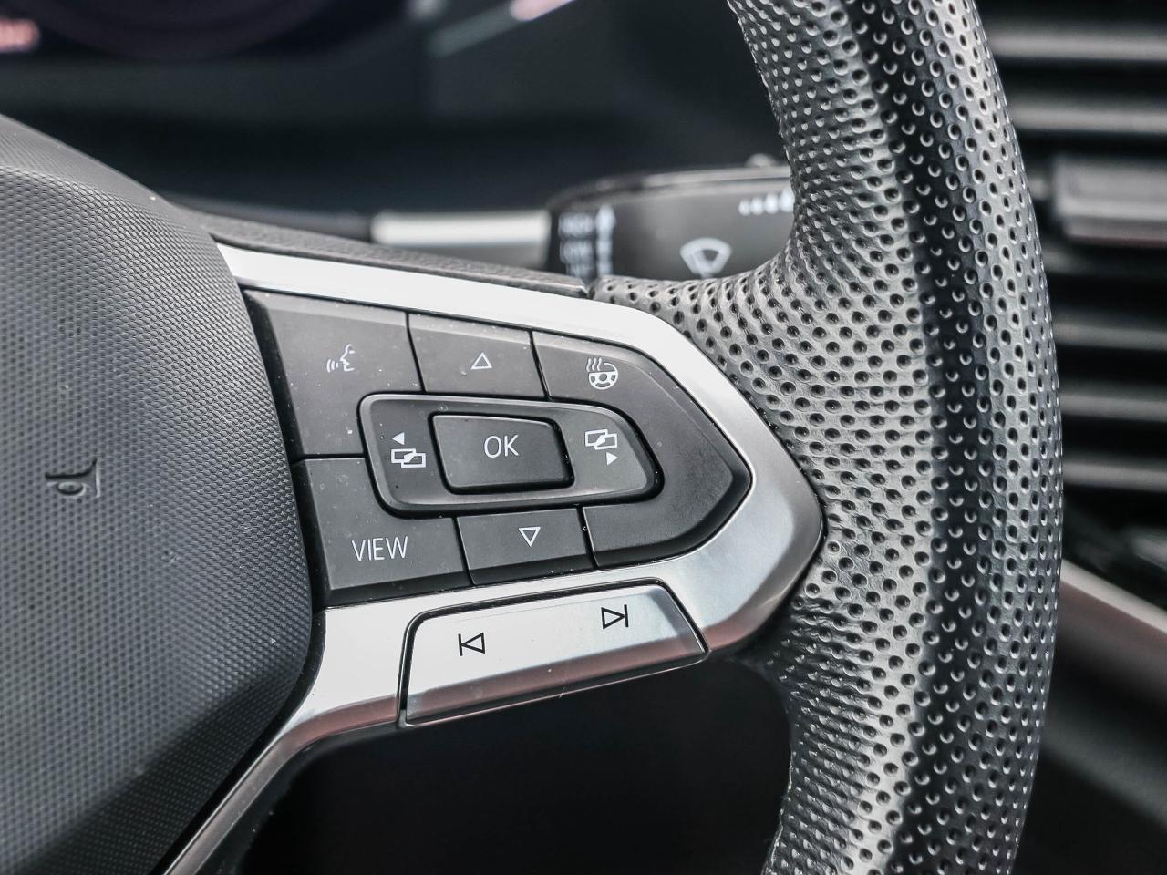 2023 Volkswagen Atlas Cross Sport Execline 3.6 FSI 4MOTION Photo