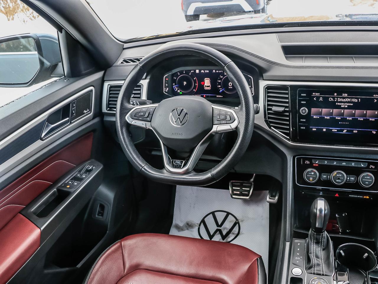 2023 Volkswagen Atlas Cross Sport Execline 3.6 FSI 4MOTION Photo