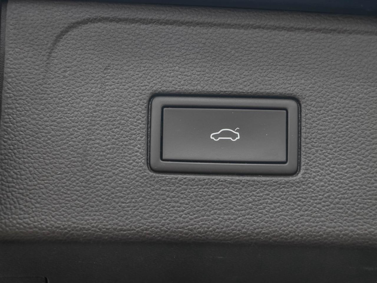 2022 Volkswagen Atlas Highline 3.6 FSI 4MOTION Photo